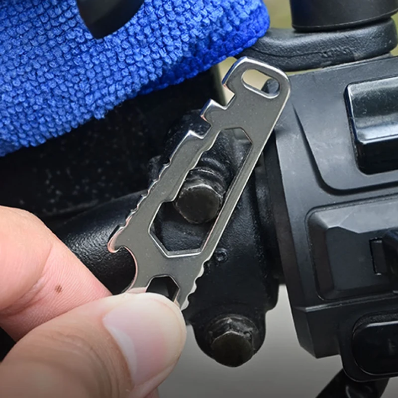Portable Outdoor NEW MINI Mult - Outdoor Power Bar のレビューと価格
