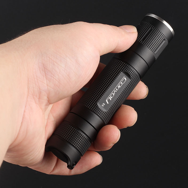 Convoy S3 Nichia 519A R9080 Fl - Outdoor Power Group のレビューと価格